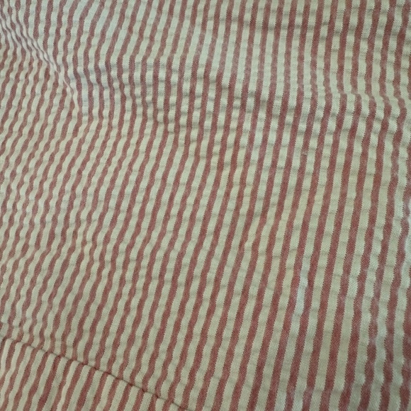 Loft Outlet Women’s 4” Short Pink and White Stripe Scalloped Shorts Sz 12 GUC - Picture 9 of 10